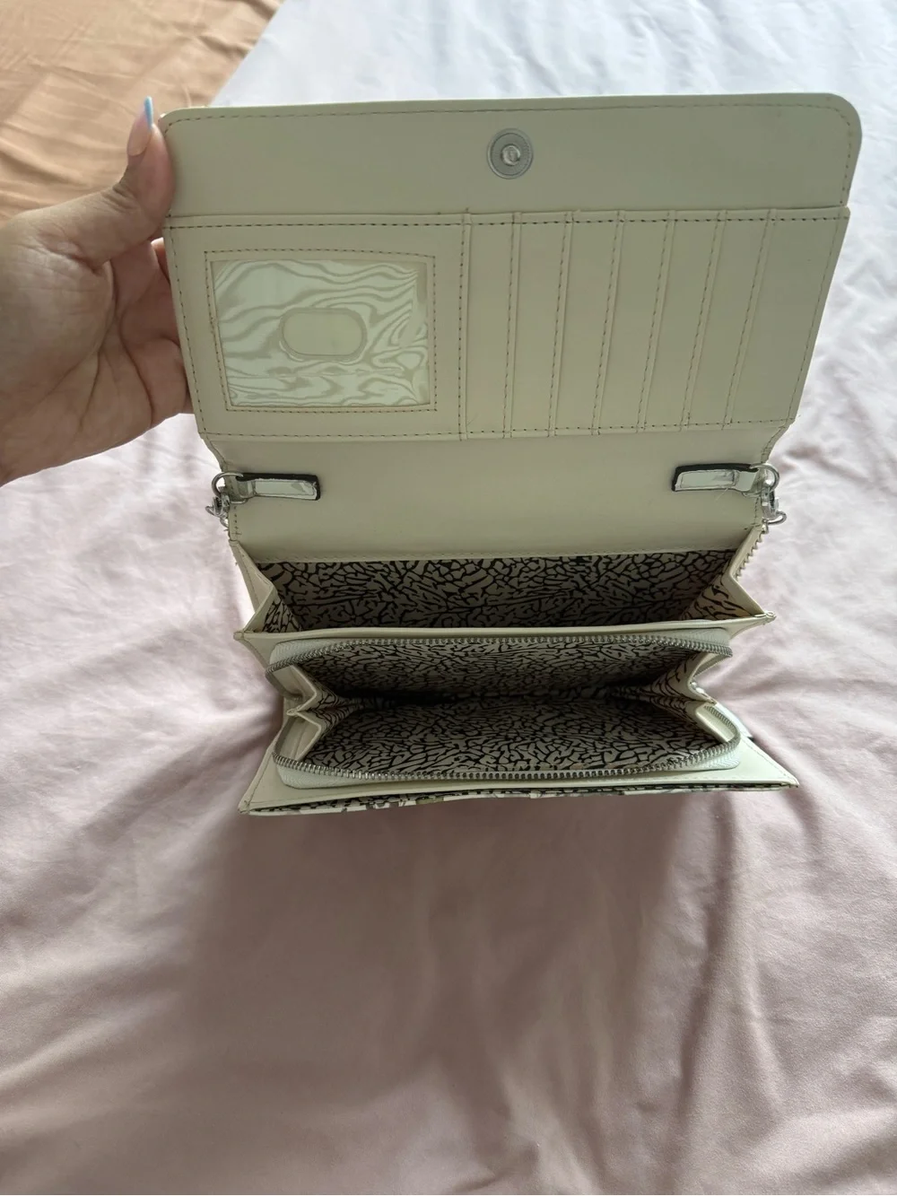 Max Studio White Floral Perforated Wallet Clutch